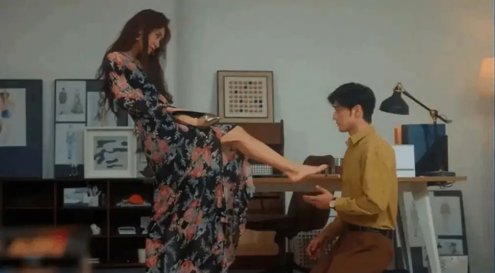 西檬之家-女王在BDSM中的角色解析与入圈指南